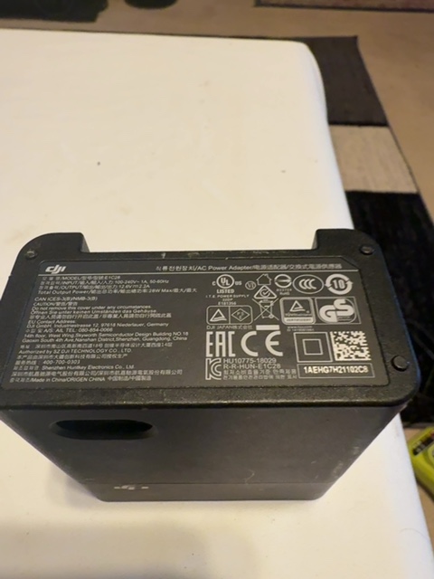 DJI E1C28 O3 Battery Charger — actual PRF item photo 2 of 2
