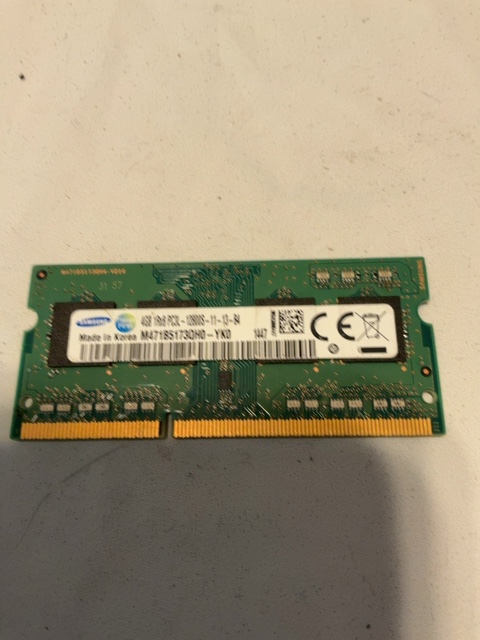 Samsung 4GB DDR3L-1600 PC3L-12800S Laptop RAM M471B5173QH0-YK0 — actual PRF item photo 1 of 1