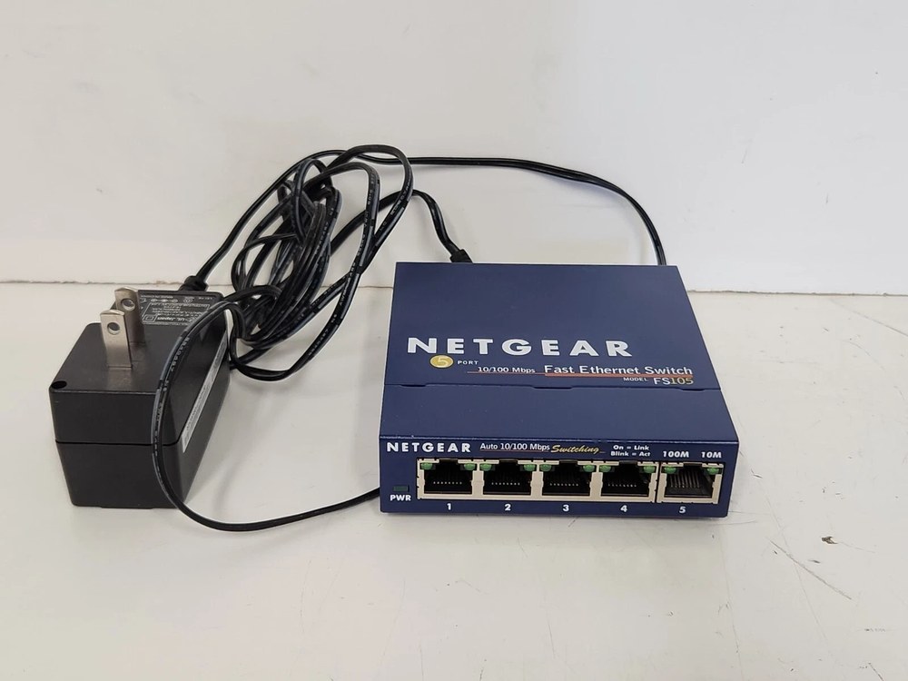 NETGEAR ProSafe FS105 5-Port 10/100 Fast Ethernet Switch