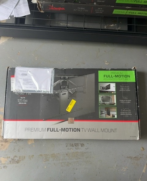 Rocketfish RF-TVLFMA Large Full-Motion TV Wall Mount 42-90 in