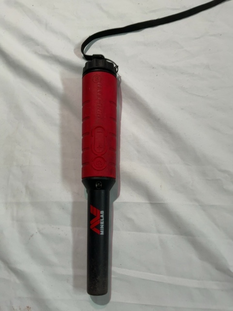 Minelab PRO-FIND 40 Waterproof Pinpointer Metal Detector Red Used Tested — actual PRF item photo 2 of 2