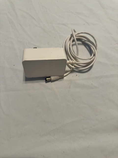 Unbranded / not established HT24A-120200US 12V 2A Adapter — actual PRF item photo 3 of 3