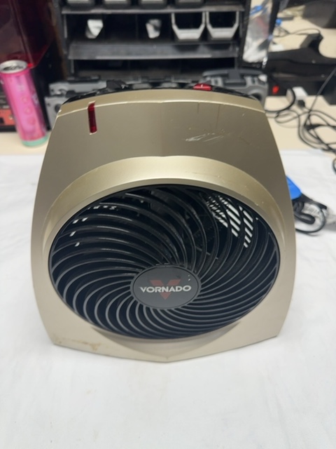 VORNADO AIR, LLC. VH200 — actual PRF item photo 1 of 3
