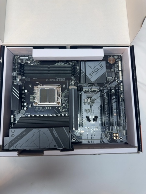 GIGABYTE B650 EAGLE AX Open Box — actual PRF item photo 1 of 2