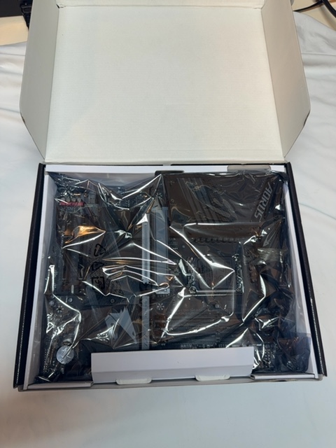 GIGABYTE Z790 AORUS ELITE AX Open Box — actual PRF item photo 2 of 2