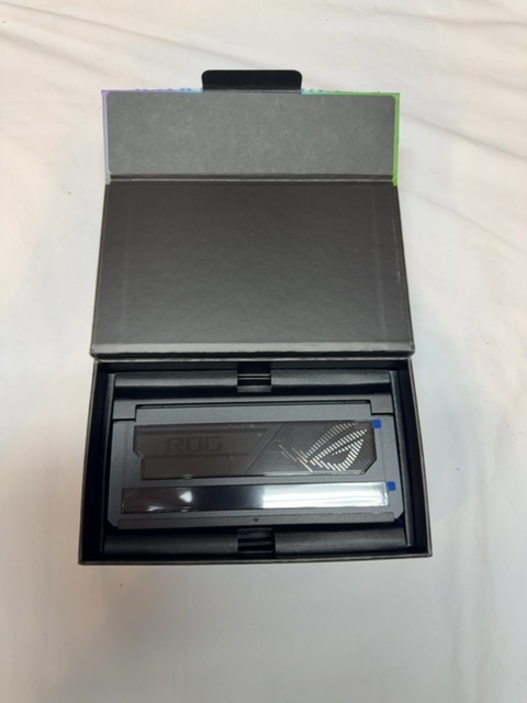 ASUS D5300 ROG Bulwark Dock Open Box — actual PRF item photo 2 of 3