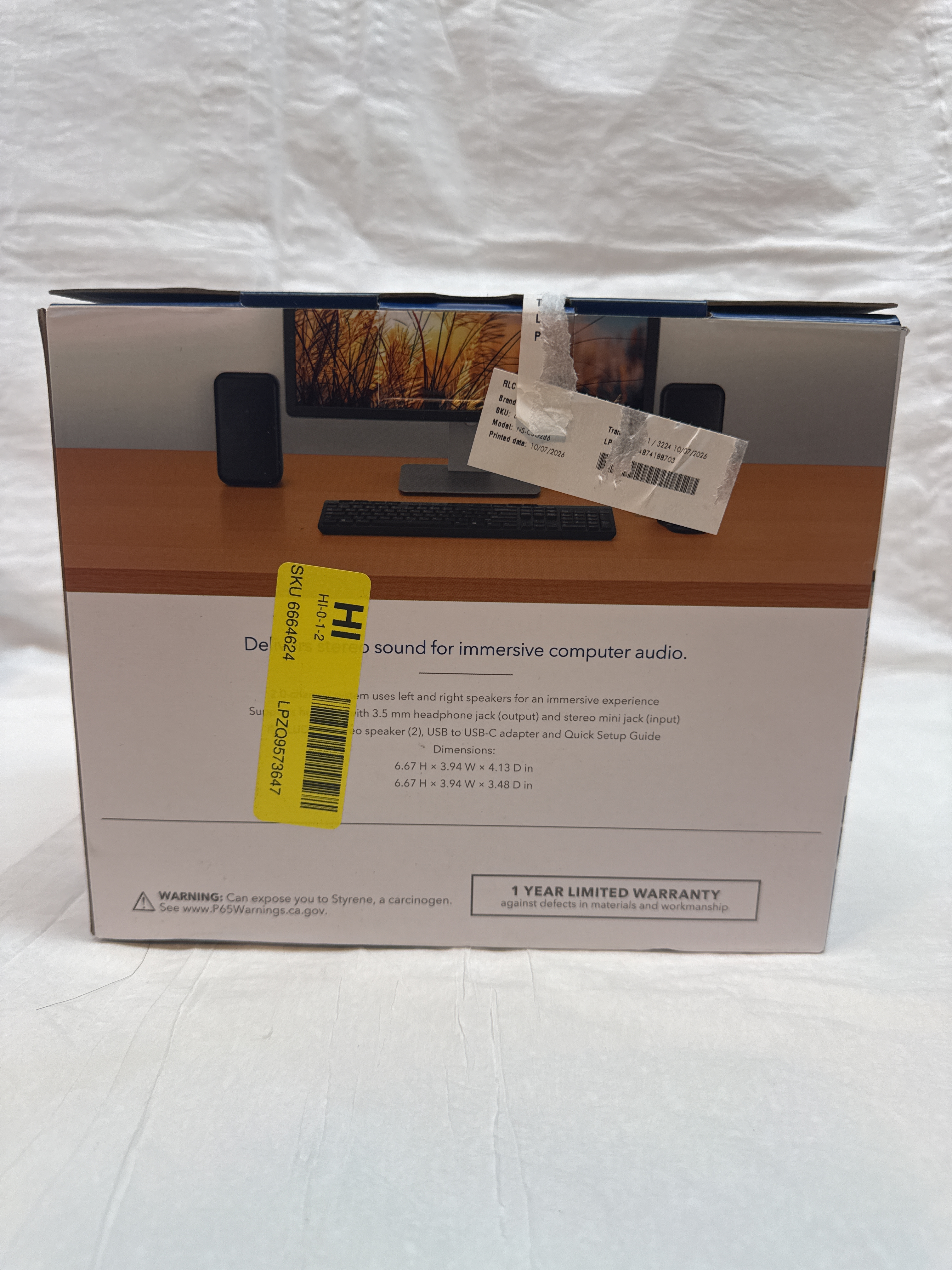 Insignia NS-CSG2B6 Wired 2.0 Computer Speakers — actual PRF item photo 3 of 4