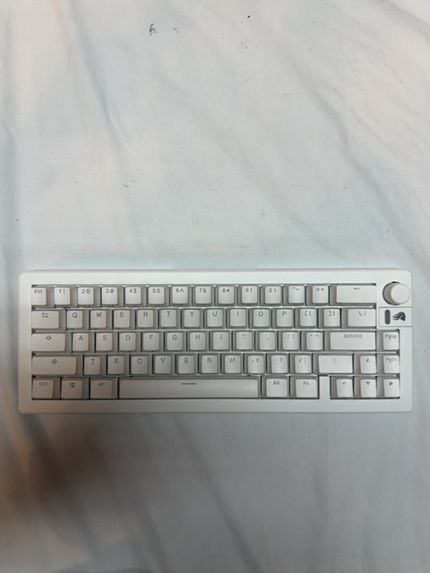 Glorious GMMK3-65-PB-FOX-W-H-T-US GLO GMMK 3 white — actual PRF item photo 1 of 3