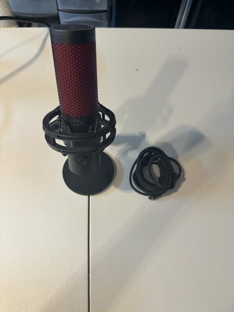 HyperX QDC002 QuadCast 2 USB Microphone Open Box — actual PRF item photo 1 of 4