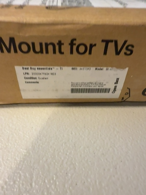 Best Buy essentials BE-MSTILT Small Tilt Mount for TVs DE-40 Open Box Open Box — actual PRF item photo 2 of 3