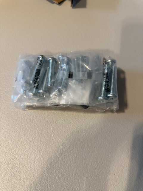 INSIGNIA NS-HBCKIT1 TV WALL MOUNT HARDWARE KIT 25825B Open Box — actual PRF item photo 1 of 3