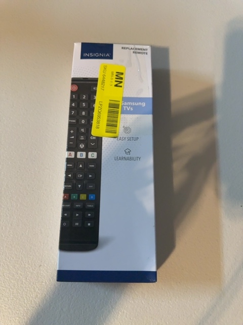 Insignia NS-RMTSAM21 Replacement Remote for Samsung TVs Open Box — actual PRF item photo 2 of 3