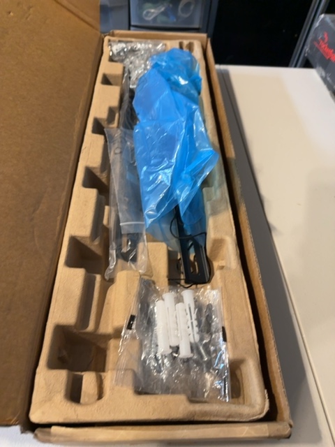 Best Buy Essentials BE-MLET Large Extended Tilt Mount for 32-70" TVs Open Box — actual PRF item photo 3 of 3