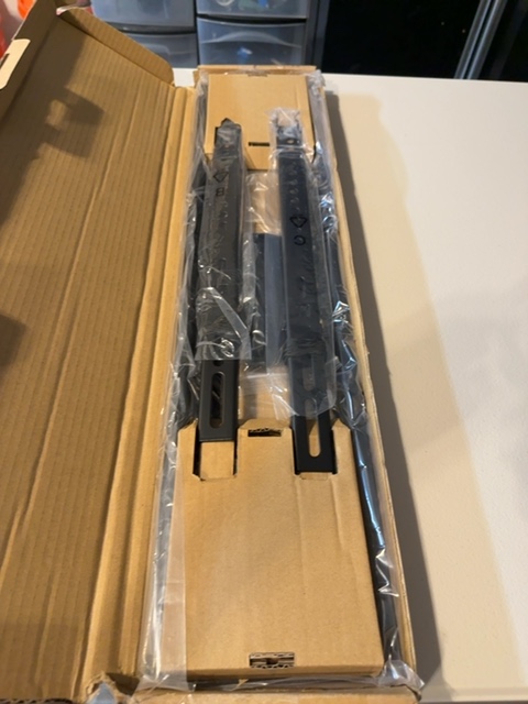 Best Buy essentials BE-MLFX Large Fixed Mount for 37-90" TVs Open Box