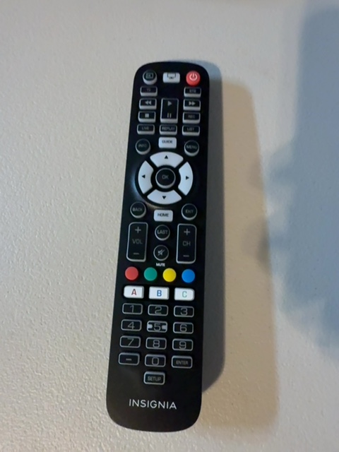 Insignia NS-RMT3D21 3-Device Universal Remote Open Box — actual PRF item photo 1 of 2