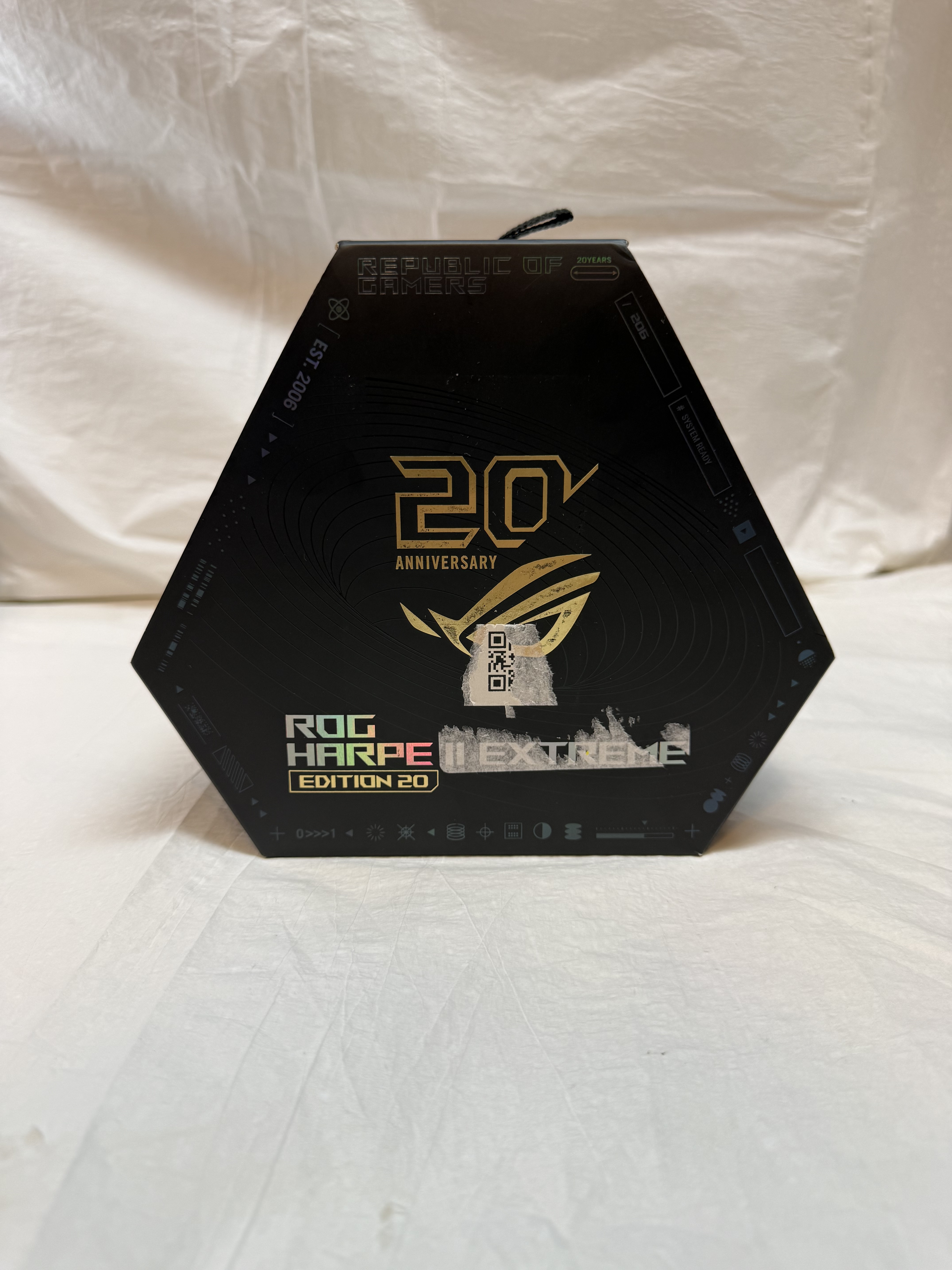 ASUS ROG HARPE II EXTREME EDITION 20 ROG HARPE II EXTREME EDITION 20 20th Annive - Open Box — actual PRF item photo 2 of 3