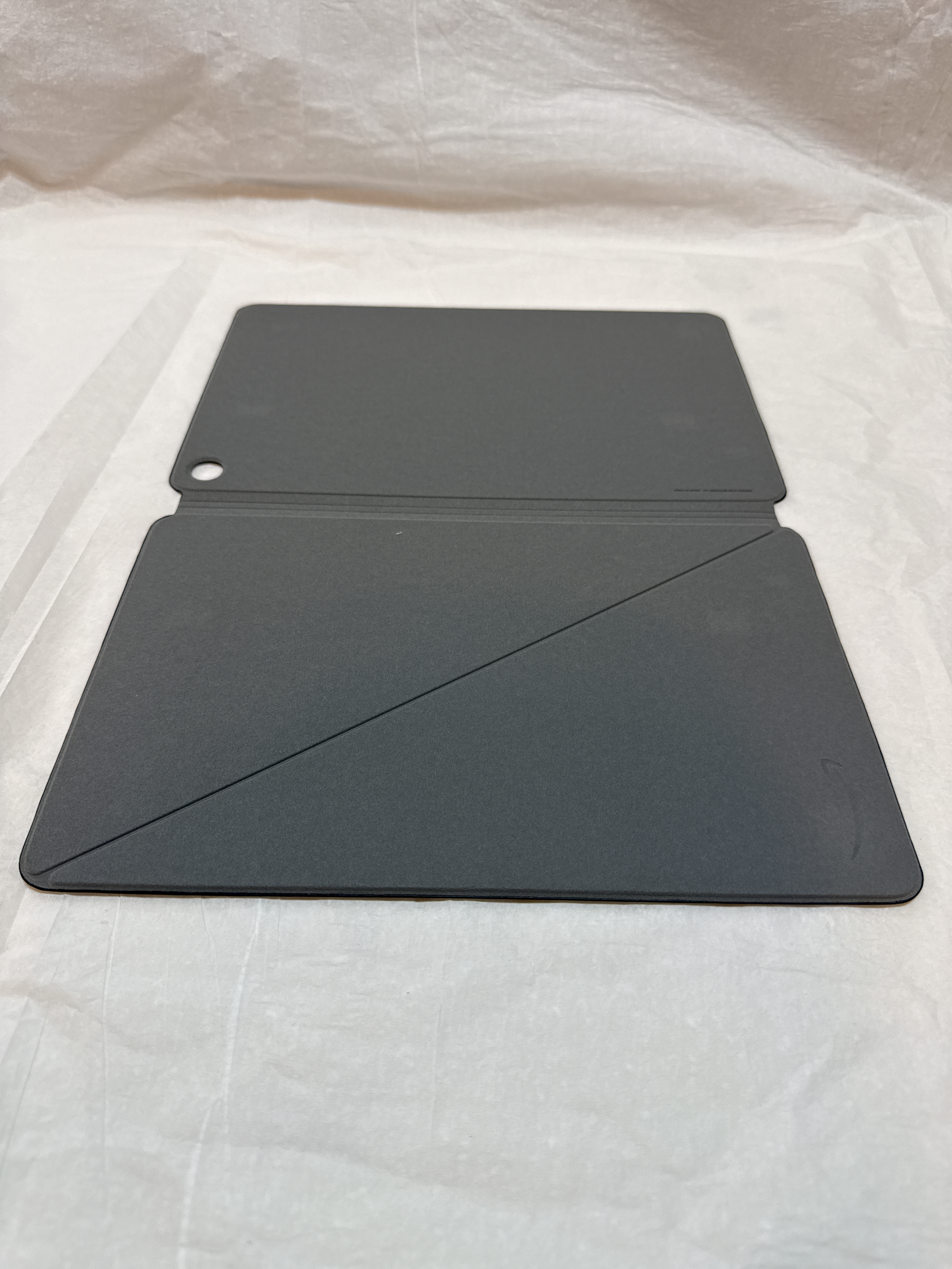 Amazon Fire Max 11 Slim Cover Black 13th Generation - Open Box — actual PRF item photo 1 of 4