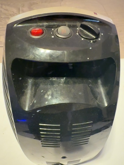 Vornado VH200 Whole Room Heater — actual PRF item photo 2 of 3