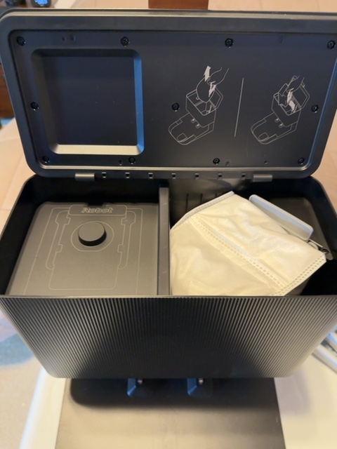 iRobot ADG-N1 Clean Base (Base Only) — actual PRF item photo 2 of 3