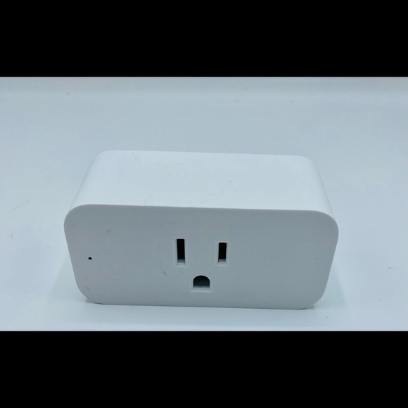 Amazon Smart Plug HD34BX Alexa Wi-Fi Smart Outlet - Used Tested — promotional product image